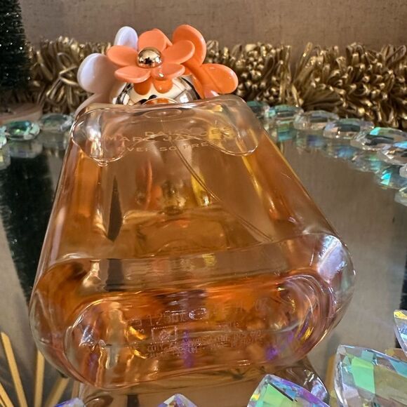 Marc Jacobs Daisy Ever So Fresh - A Sparkling Citrus Dream - Picture 7 of 17